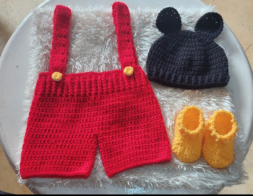 Conjunto Mickey con tirantes