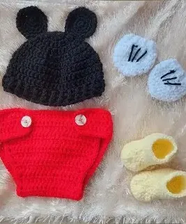 Conjunto Mickey con cubrepañal