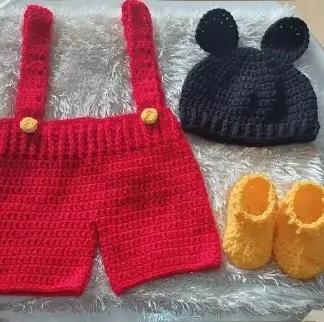 Conjunto Mickey con tirantes