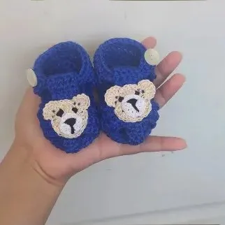 Zapatitos azules de osito